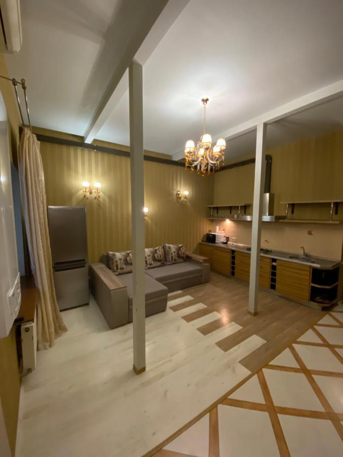 Двухуровневая Квартира На Дерибасовской Odessa Ngoại thất bức ảnh
